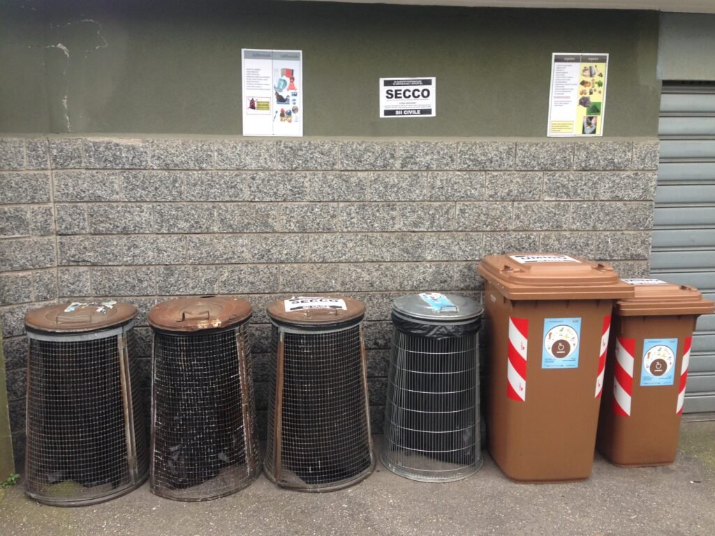 contenitori ordinati cond. sesto s. g.